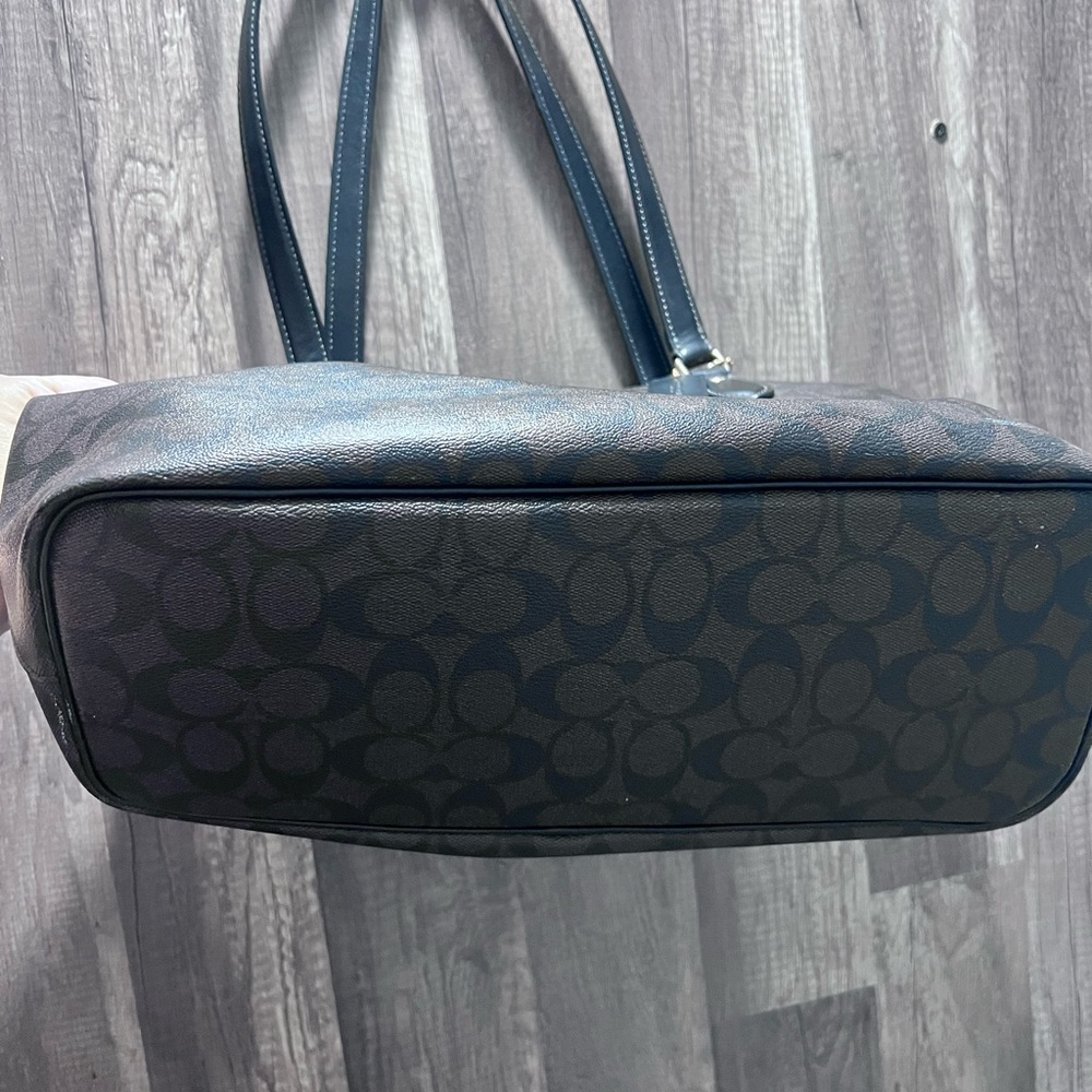 Coach Brown and Black Signature Tote Purse Bag Zip up - Picture 14 of 15